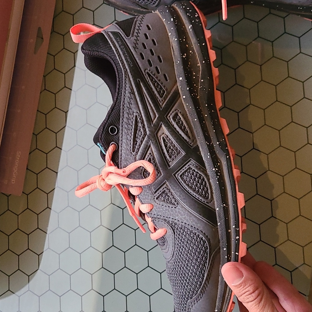 Womens ASICS trail tennis shoe